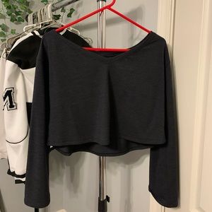 Lululemon Cropped long sleeve charcoal top
